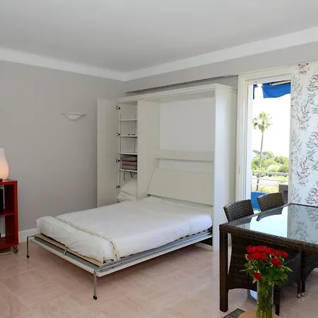 아파트 Comfortable Appt For 4 Terrasse Parking Wifi Ac